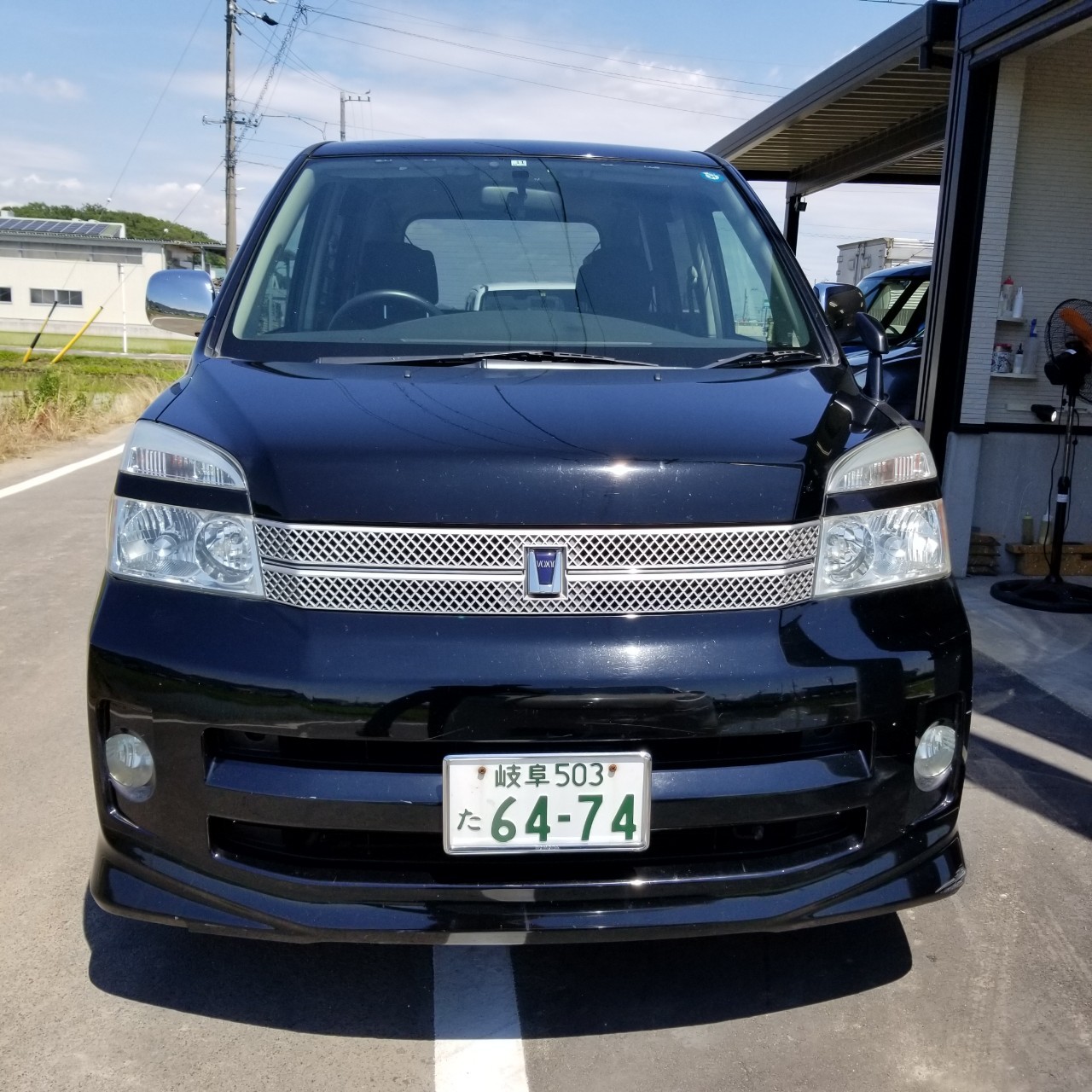 sold】総額18.8万円☆4WD☆パワスラ☆平成17年式 トヨタ ヴォクシー Z ...