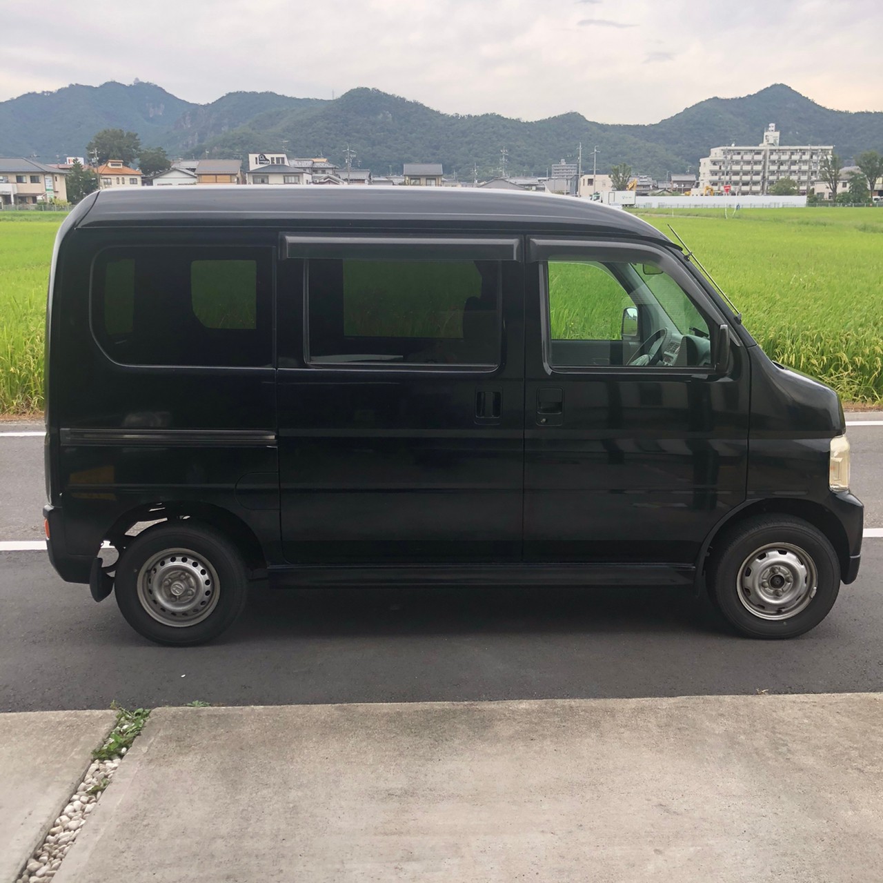 Sold 総額9 9万円 人気の箱バン 4wd 平成21年式 ホンダ バモス ホビオ プロ 4wd Hj2 24 1万キロ 車検令和3年1月 クロ 岐阜激安中古車ショップ ウェリナu15