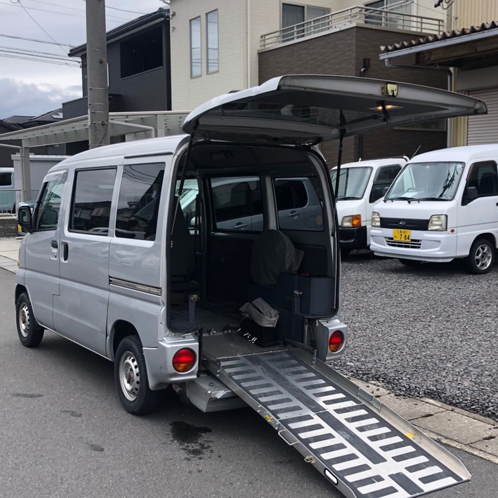 sold】総額14.0万円☆車検R7年4月☆車いす移動車☆スロープ付き☆Tベル済☆三菱 ミニキャブバン 車いす移動車(U61V) 11.9万キロ  平成15年式 シルバー | 岐阜激安中古車ショップ【ウェリナU15】