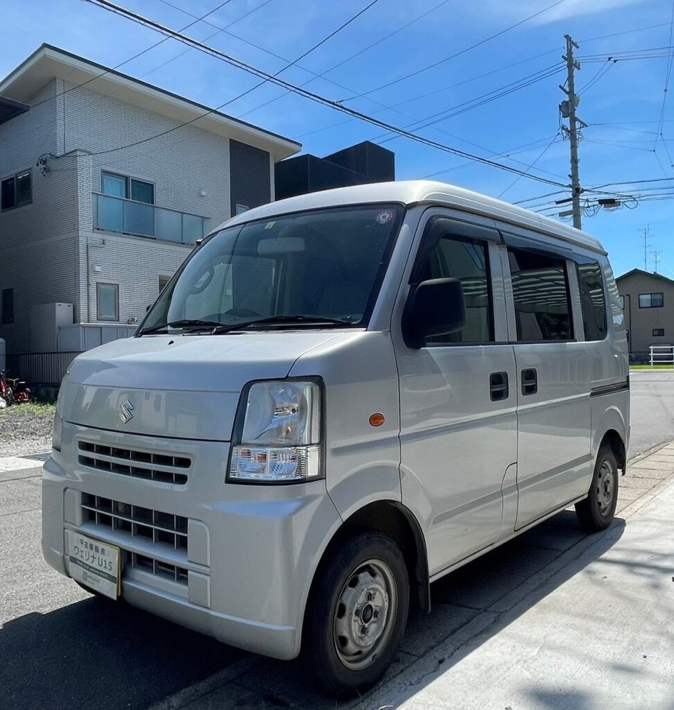 sold】総額19.9万円☆ナビTV☆バックカメラ☆車内広々人気のフラット軽箱☆パワーウィンドウ☆キーレス☆平成21年式 スズキエブリィバンPAハイルーフ(DA64V)14.2万キロ 車検令和7年7月 シルバー | 岐阜激安中古車ショップ【ウェリナU15】