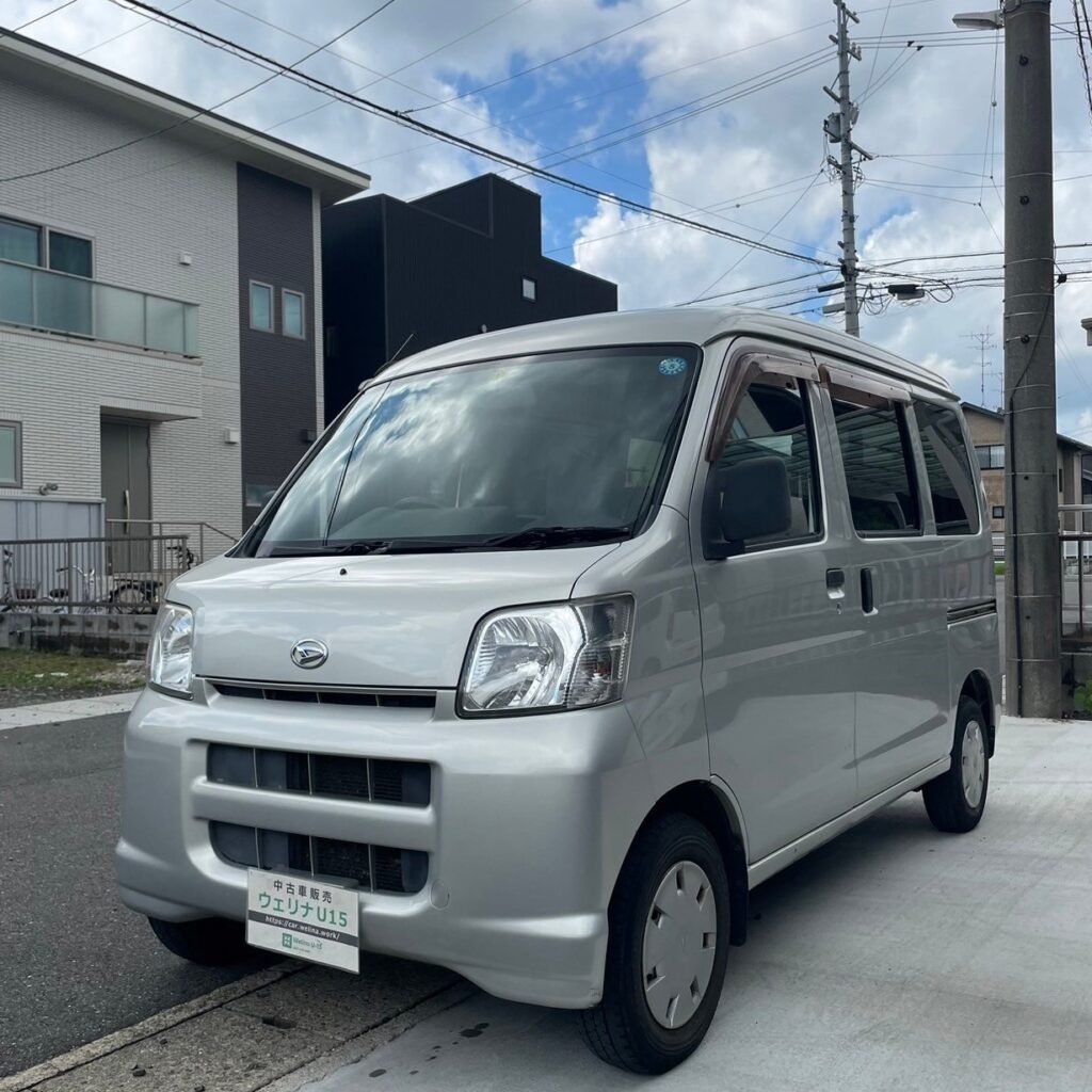 sold】総額23.0万円☆車内広々フラット軽箱バン☆オートマ☆キーレス☆タイベル済み☆フロントPW☆平成18年式ダイハツハイゼットカーゴ4WD DX (S330V)16.3万キロ車検令和8年10月 シルバー | 岐阜激安中古車ショップ【ウェリナU15】