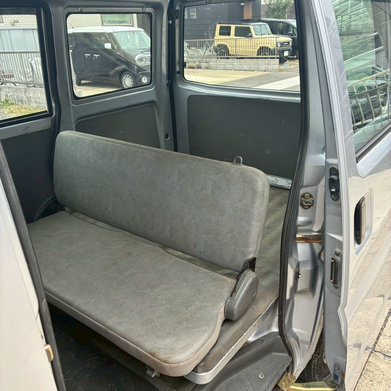 LINE_ALBUM_10112ミニキャブバン_251104_16