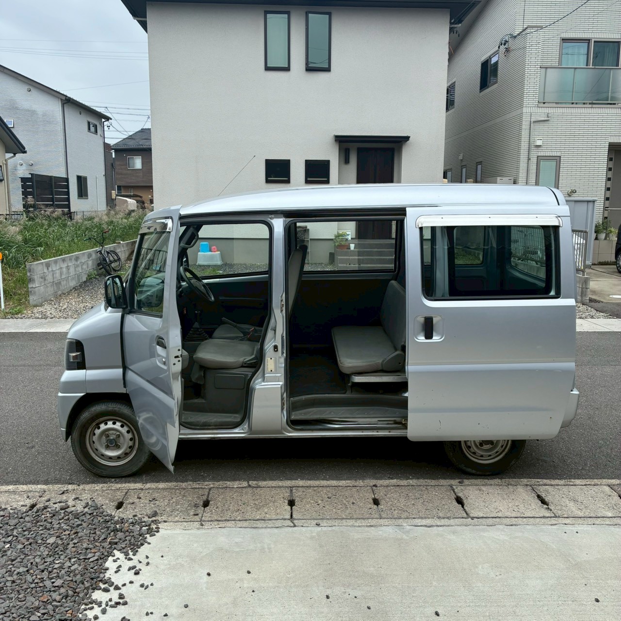 LINE_ALBUM_10112ミニキャブバン_251104_12