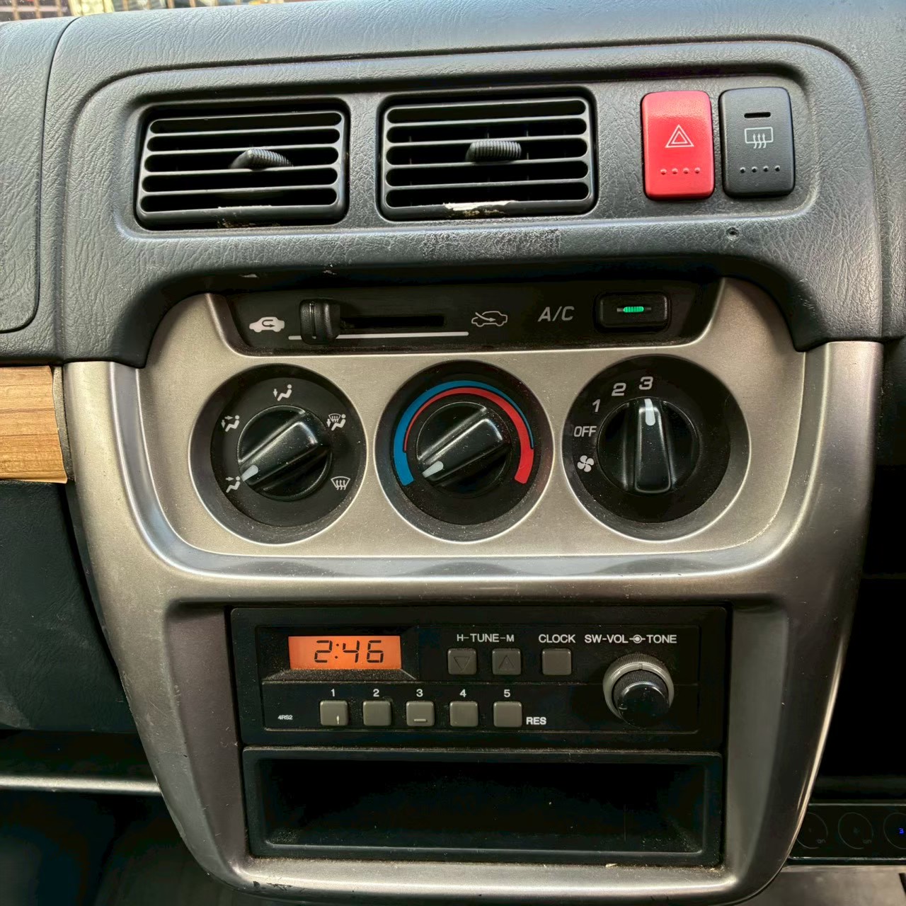 LINE_ALBUM_9202アクティバン_251104_25