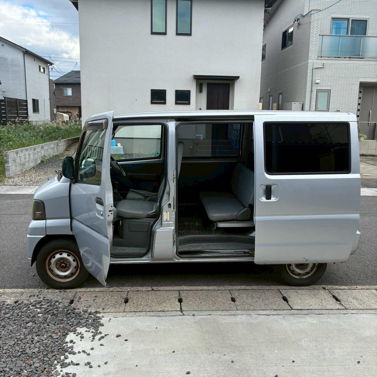 LINE_ALBUM_10187クリッパー バン_251118_12