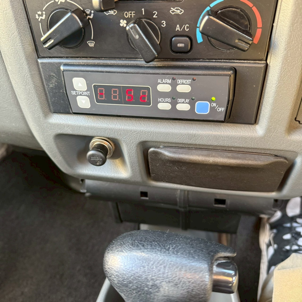 LINE_ALBUM_11155ミニキャブバン冷蔵_251212_36