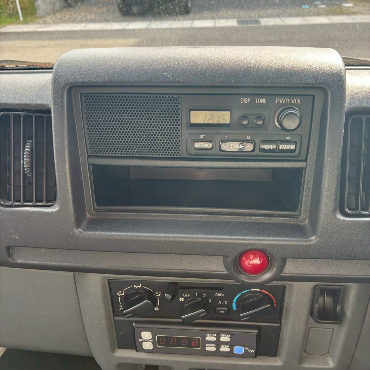 LINE_ALBUM_11155ミニキャブバン冷蔵_251212_26