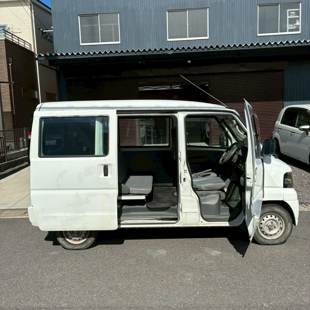 LINE_ALBUM_1044ミニキャブバン_251212_18